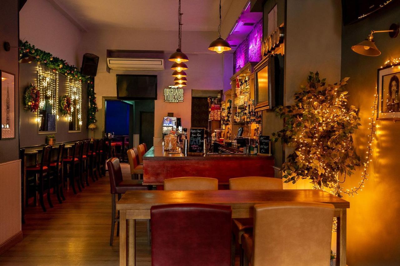 Bru Bar & Hostel Cork Exterior foto